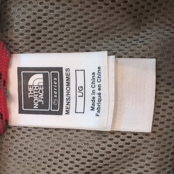 The North Face nylon short sleeve shirt size L - Picture 3 of 8
